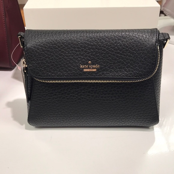 kate spade Handbags - Kate Spade Carter Street Berrin Crossbody